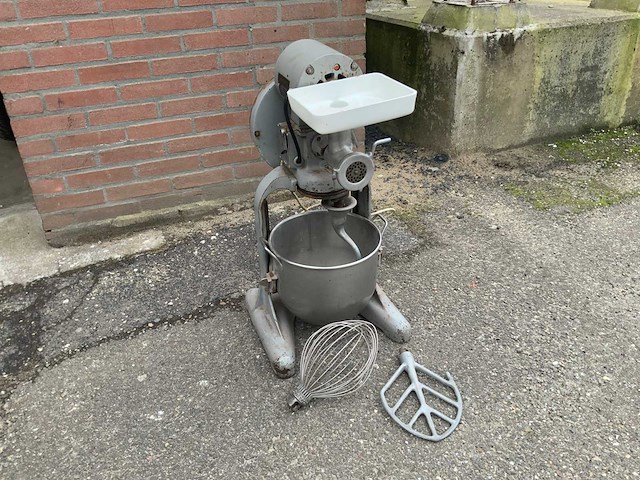 Hobart ce 100 planeetmenger/gehaktmolen - inclusief accessoires - afbeelding 1 van  3