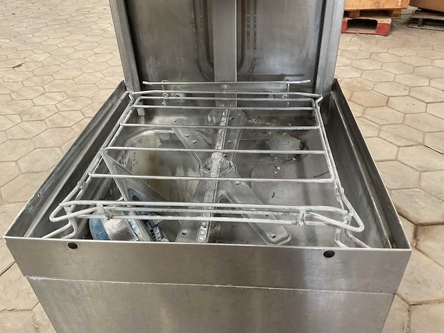 Hobart korvenvaatwasmachine - afbeelding 6 van  7