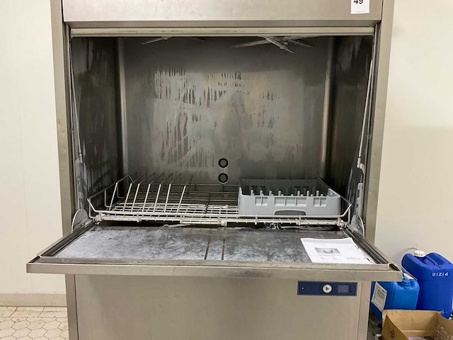 Hobart korvenvaatwasmachine - afbeelding 1 van  5