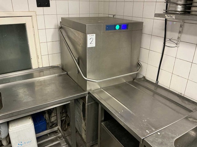 Hobart korvenvaatwasmachine - afbeelding 3 van  10
