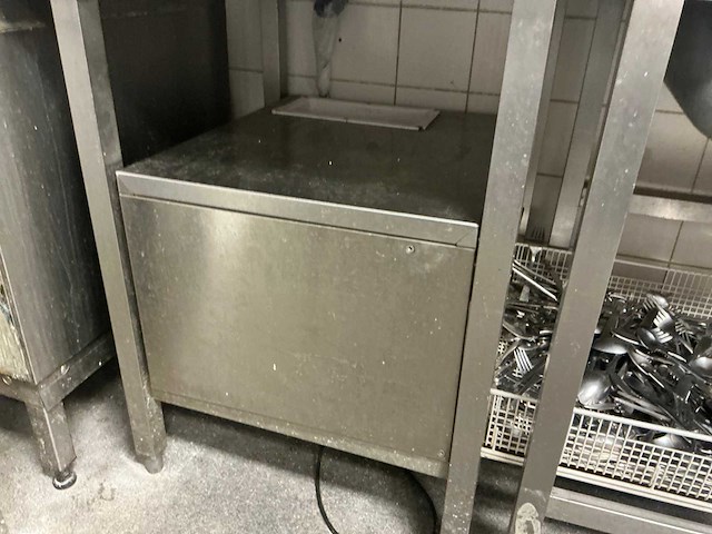 Hobart korvenvaatwasmachine - afbeelding 6 van  10