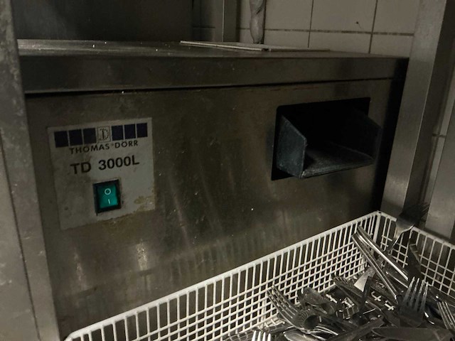 Hobart korvenvaatwasmachine - afbeelding 7 van  10