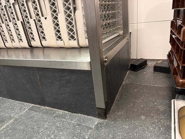 Hobart premax korvenvaatwasmachine + opstelling - afbeelding 13 van  14