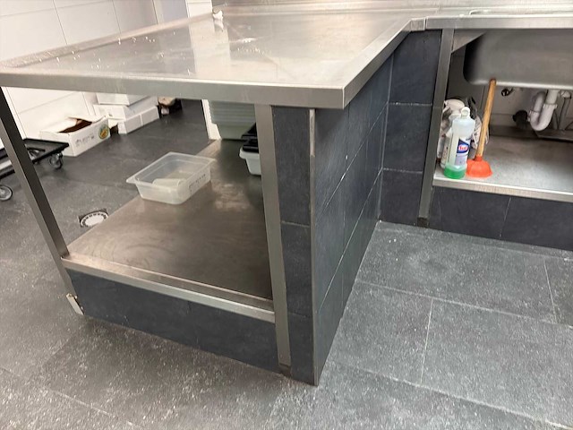 Hobart premax korvenvaatwasmachine + opstelling - afbeelding 14 van  14