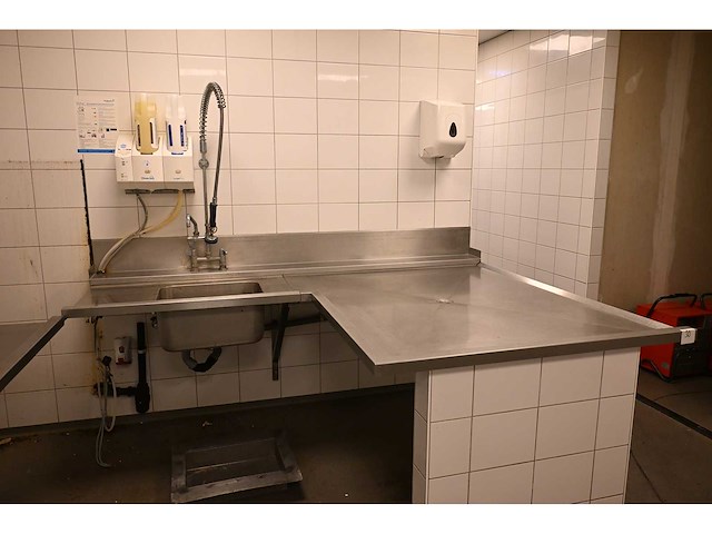 Hobart rvs aan- en afvoertafel - afbeelding 3 van  10