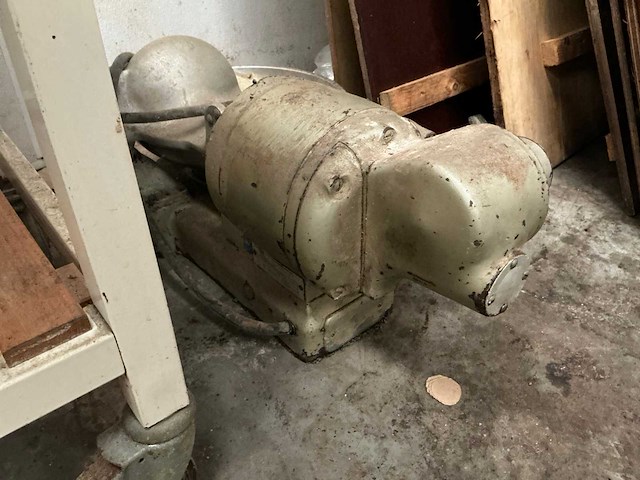 Hobart snijmachine - afbeelding 2 van  2