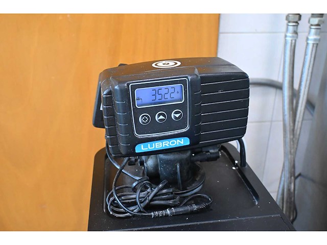 Hobart ux-10a rvs gereedschap wasmachine met lubron waterontharder - afbeelding 3 van  13