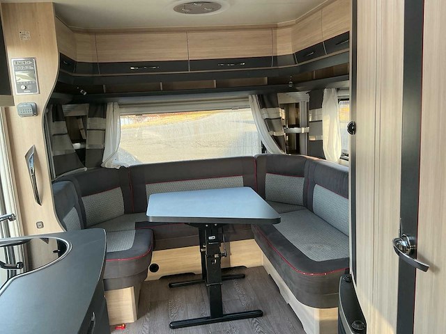 Hobby 495ul silverline caravan - afbeelding 18 van  52