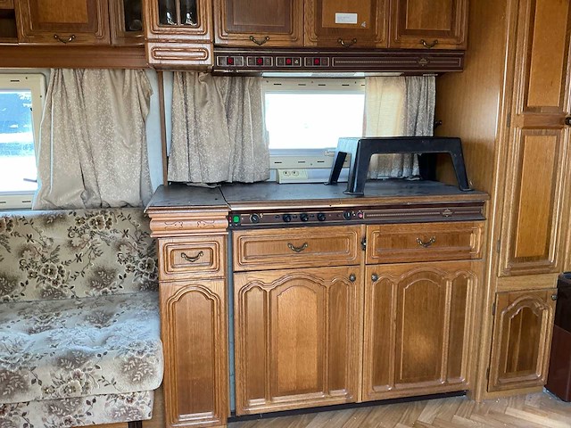Hobby 610 caravan - afbeelding 3 van  20