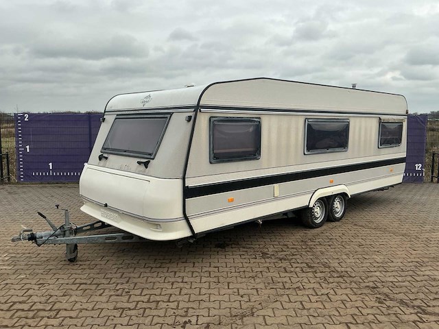 Hobby caravan - afbeelding 1 van  19