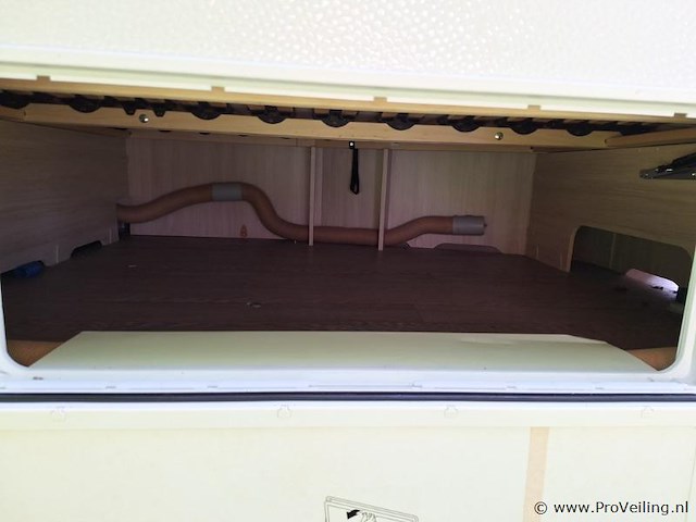 Hobby460 ufe caravan - kenteken: 61-wp-sn - afbeelding 21 van  75