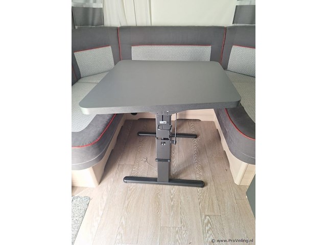 Hobby460 ufe caravan - kenteken: 61-wp-sn - afbeelding 25 van  75