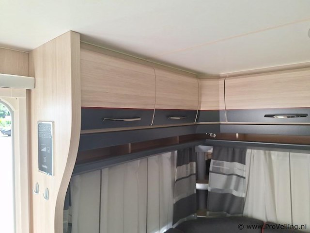 Hobby460 ufe caravan - kenteken: 61-wp-sn - afbeelding 26 van  75