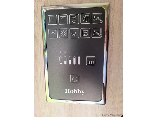 Hobby460 ufe caravan - kenteken: 61-wp-sn - afbeelding 43 van  75