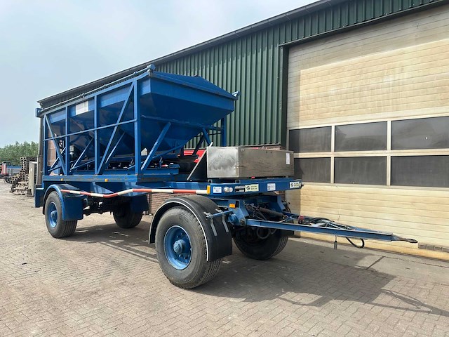 Hobur - bulkaanhanger met hatz motor - afbeelding 4 van  11