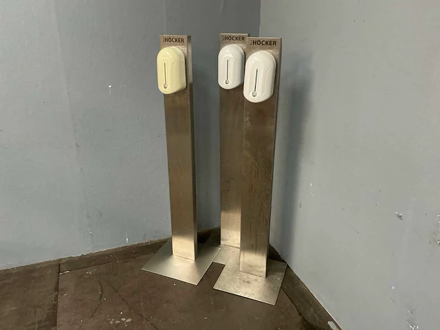 Hocker desinfectie palen (3x) - afbeelding 1 van  6