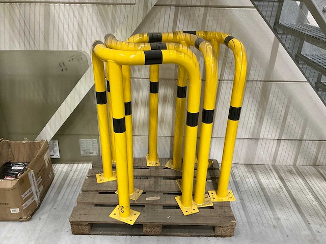 Hoek aanrijdbeveiliging (4x) - afbeelding 1 van  3