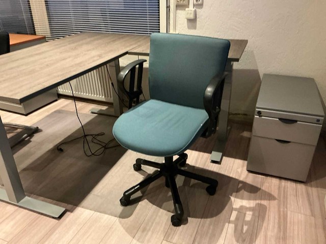 Hoek bureau (2x) - afbeelding 3 van  14