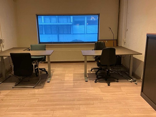 Hoek bureau (2x) - afbeelding 1 van  14