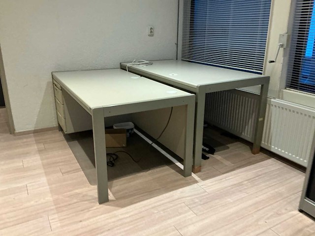 Hoek bureau (2x) - afbeelding 13 van  14