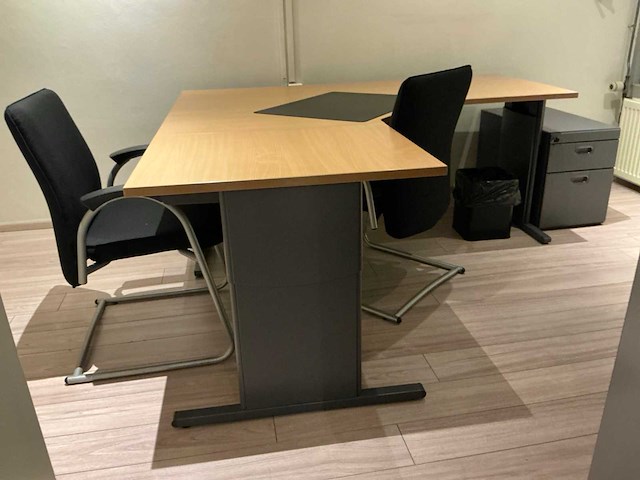 Hoek bureau - afbeelding 2 van  5