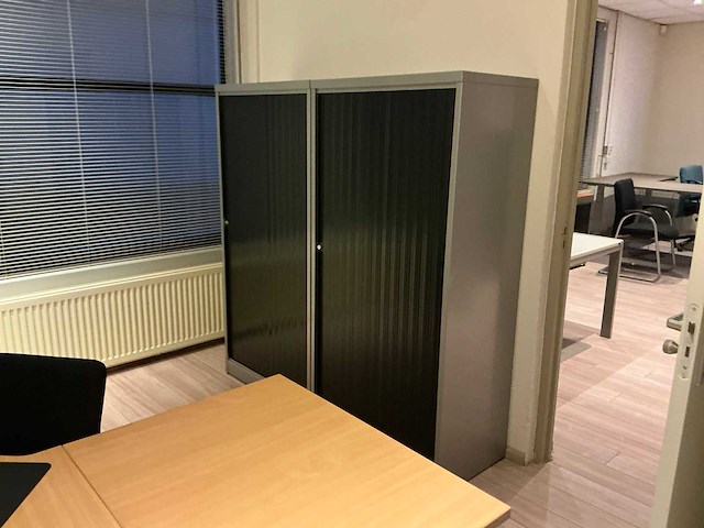 Hoek bureau - afbeelding 3 van  5