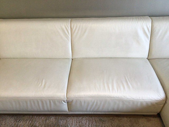 Hoek met lounge - zit bank - bankstel - afbeelding 2 van  16