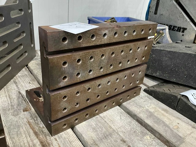 Hoek opspanplaat t-sleuf - afbeelding 1 van  3