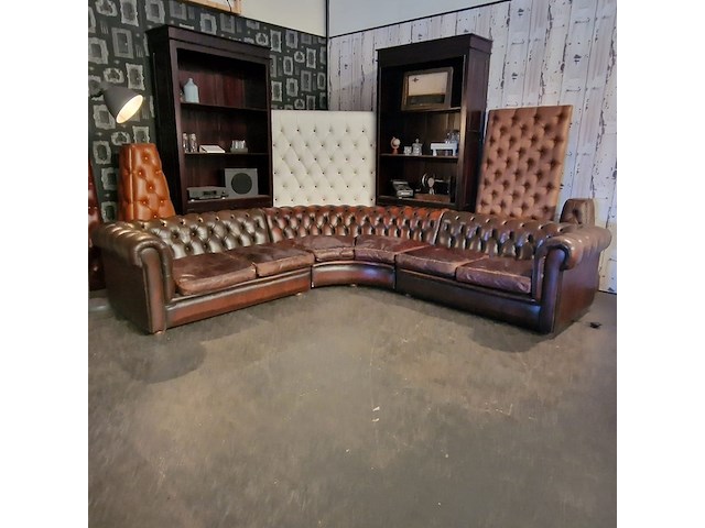 Hoekbank chesterfield, chesterfield, bruin - afbeelding 1 van  11