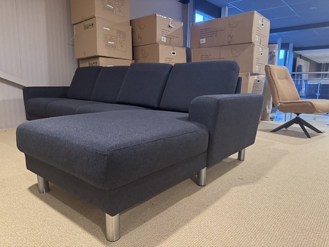 Hoekbank met lounge, donkergrijs/zwart stof, rvs poten - afbeelding 2 van  5