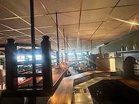 Hoekbar met achterkast en luifel met spots - afbeelding 8 van  16