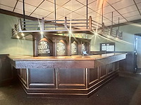 Hoekbar met achterkast en luifel met spots - afbeelding 1 van  16