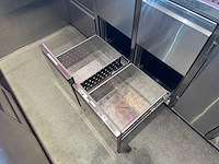 Hoekbar met koelingen en koelvitrine - afbeelding 9 van  23