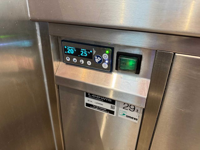 Hoekbar met koelingen en koelvitrine - afbeelding 14 van  23