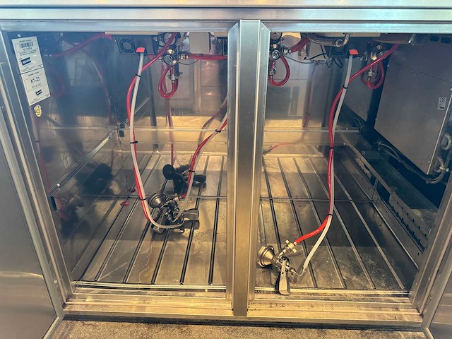 Hoekbar met koelingen en koelvitrine - afbeelding 7 van  23