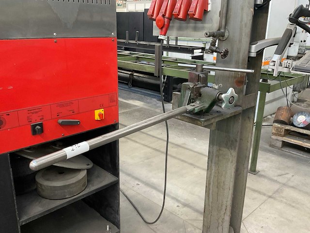 Hoekbuigapparaat - afbeelding 1 van  3