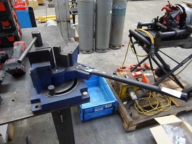 Hoekbuigmachine - afbeelding 1 van  3