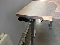 Hoekbureau (electrisch in hoogte verstelbaar) - afbeelding 3 van  5