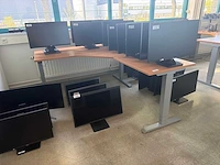 Hoekbureau (electrisch in hoogte verstelbaar) - afbeelding 1 van  6