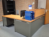 Hoekbureau met bureaustoel en 1x ladeblok - afbeelding 1 van  12