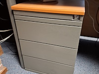 Hoekbureau met bureaustoel en 1x ladeblok - afbeelding 7 van  12