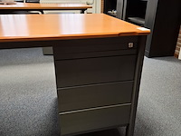 Hoekbureau met bureaustoel en 1x ladeblok - afbeelding 8 van  12