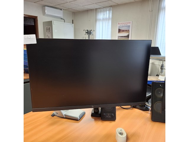 Hoekbureau met bureaustoel en 2x ladeblok - afbeelding 4 van  7