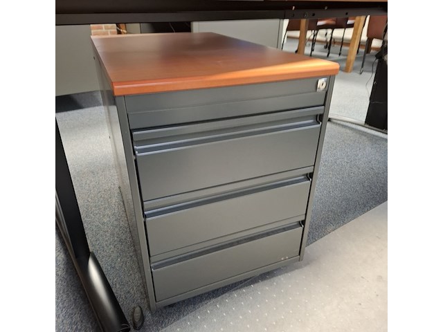 Hoekbureau met bureaustoel en 2x ladeblok - afbeelding 7 van  7