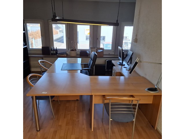 Hoekbureau met bureaustoel - afbeelding 2 van  9