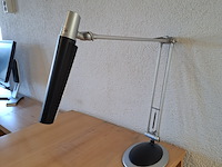 Hoekbureau met bureaustoel - afbeelding 6 van  9