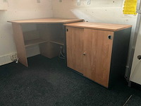 Hoekbureau met kast - afbeelding 2 van  3