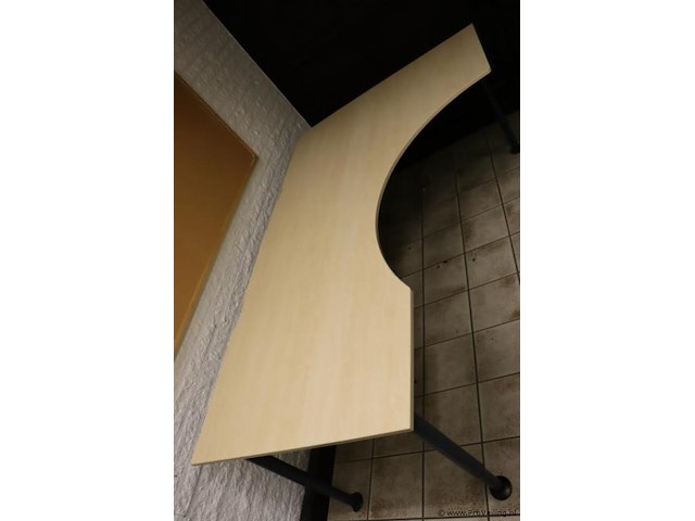 Hoekbureau met uitsparing - 200x120x178cm - afbeelding 2 van  9
