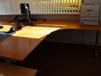 Hoekbureau - afbeelding 1 van  3