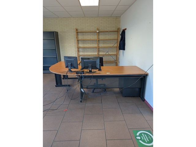 Hoekbureau - afbeelding 2 van  7